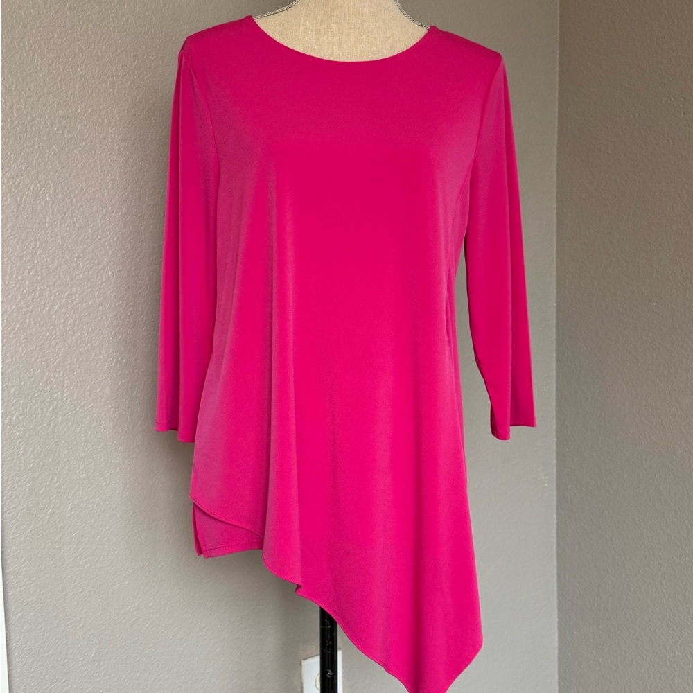 Chico's Womens Sz 1 The Ultimate Tee Pink 3/4 Sleeve Asymmetrical Barbie Comfort